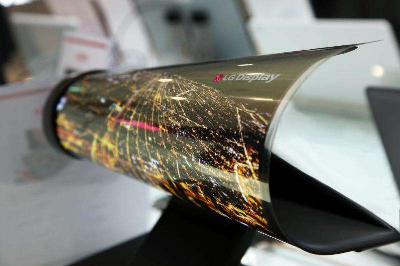 Roll It Up: How Rollable Screens Are Redefining Devices in 2025